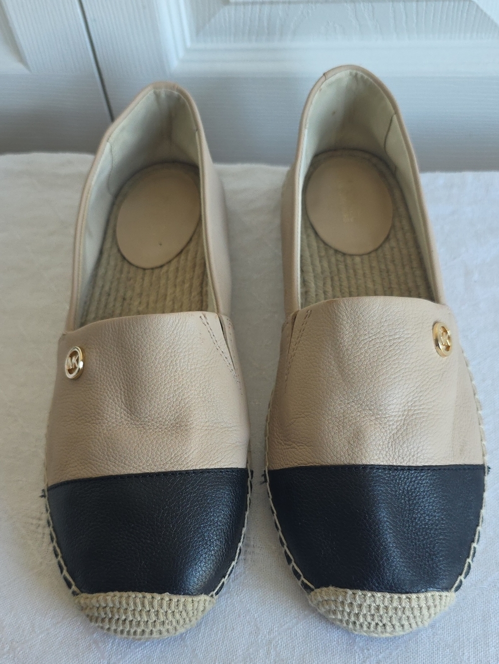 Michael Kors Kendrick Beige/Black Espadrille Flats Size 10